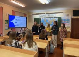 Студенты 4 курса факультета иностранных языков проходят преддипломную практику на базе Гимназии №10 г.Гомеля (ноябрь-декабрь 2021)